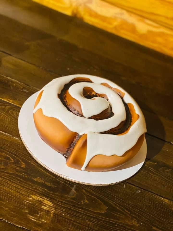 Giant Cinnamon Roll